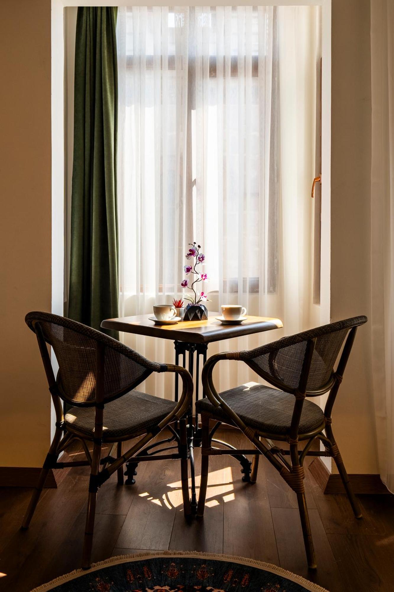 York House Istanbul Hotel Exterior photo